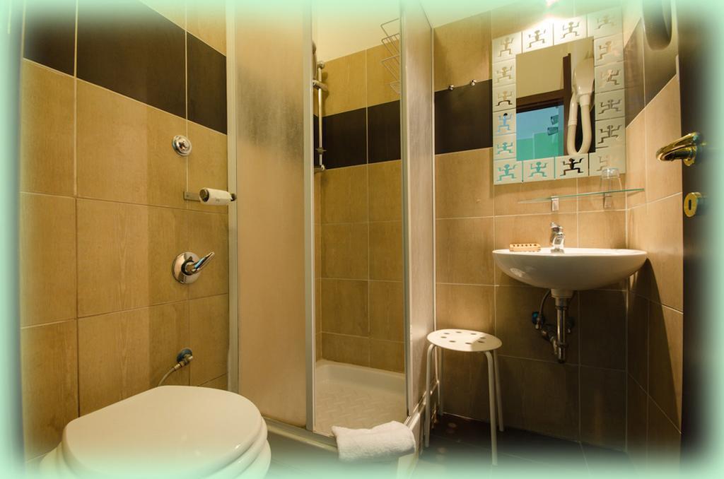 Bed A San Pietro Bed & Breakfast Rome Room photo
